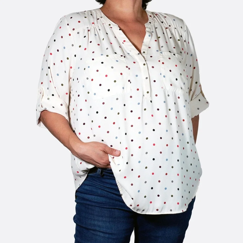 Torrid Harper Blouse Polka Dot Cream Georgette Roll Tab Plus 1X XL (minor flaws)